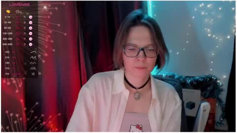 Snapshot of moon__girl chatting on December 27, 11:10 pm Roxy online show from December 27, 11:10 pm