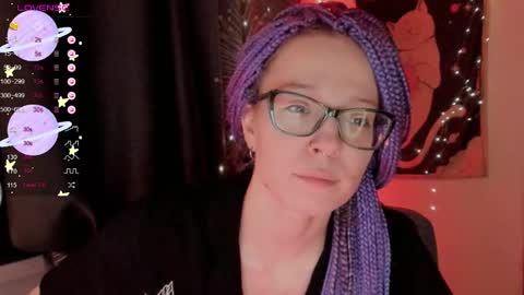 Snapshot of moon__girl chatting on September 25, 8:27 pm Roxy online show from September 25, 8:27 pm