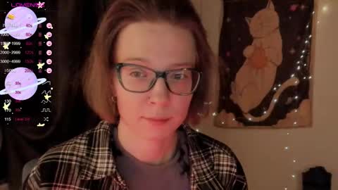 Snapshot of moon__girl chatting on October 24, 8:31 pm Roxy online show from October 24, 8:31 pm