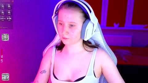 Lola online show from February 18, 5:24 pm