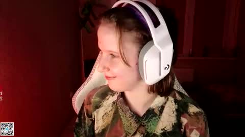 Lola online show from September 12, 5:48 pm