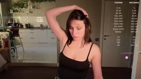 Luna  online show from October 17, 1:59 pm