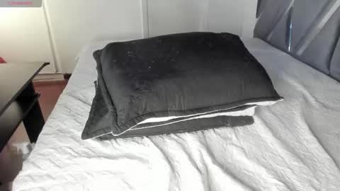 Luna  online show from October 23, 7:15 pm