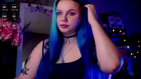 Emilia online show from February 10, 11:15 am