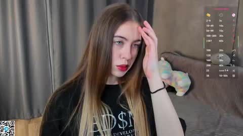 Sophia online show from December 4, 3:11 pm