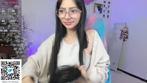Snapshot of moonlady_ chatting on September 21, 4:16 am MOON online show from September 21, 4:16 am
