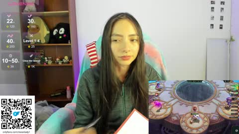Snapshot of moonlady_ chatting on December 31, 2:40 am MOON online show from December 31, 2:40 am