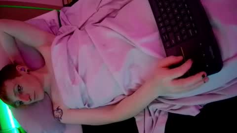 Moonless online show from April 5, 2:19 am