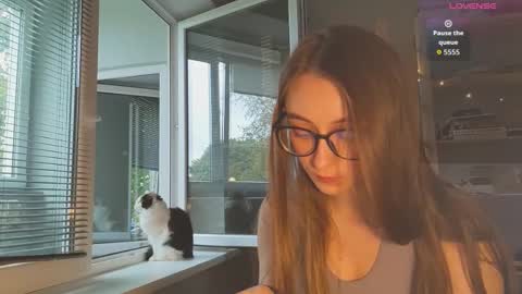 Dana online show from September 19, 3:38 pm