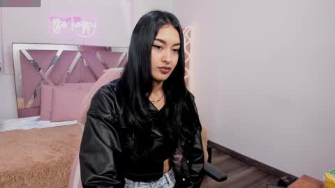 Moon  online show from February 6, 12:04 pm