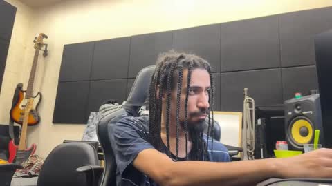 morebemdotad online show from April 29, 6:13 pm