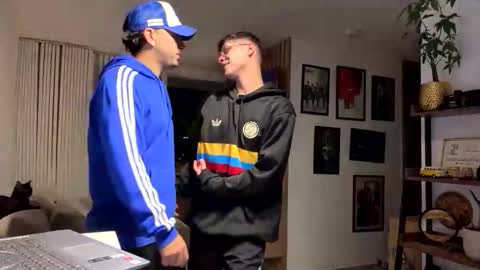   online show from October 3, 2:43 am