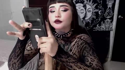 Morgan Moon online show from November 26, 9:44 pm