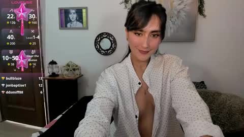 Moriah online show from October 21, 7:50 pm