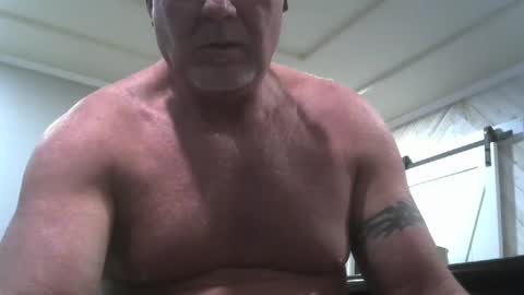 motorguy08 online show from December 21, 4:52 am