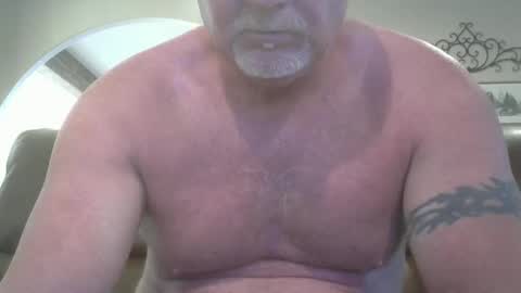 motorguy08 online show from October 16, 4:06 pm