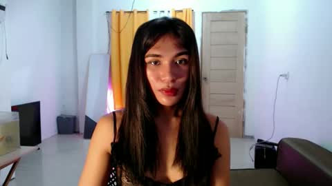 mouiline_rouge69 online show from March 9, 4:39 am