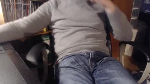 Snapshot of mpmimp chatting on December 8, 12:02 am mpmimp online show from December 8, 12:02 am