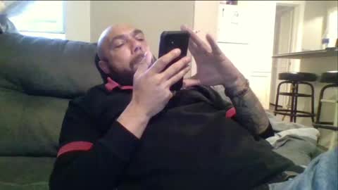 Mr8 online show from April 2, 11:55 pm