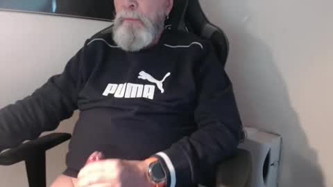 mr_boombastic2021 online show from November 22, 11:52 am