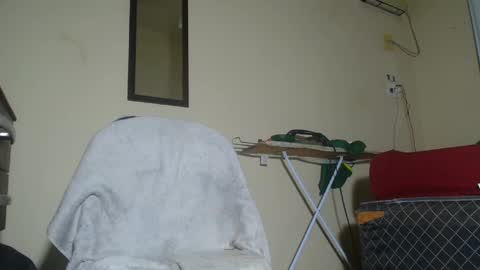 mr_brown_bigger online show from January 27, 11:43 pm