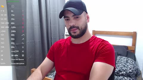 Snapshot of mr_chr1s chatting on December 6, 12:55 pm chris online show from December 6, 12:55 pm