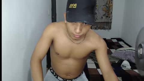 mr_cock_28 online show from January 27, 8:51 am