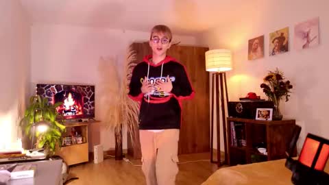 Snapshot of mr_evan1 chatting on September 30, 5:01 pm Mr Evans online show from September 30, 5:01 pm