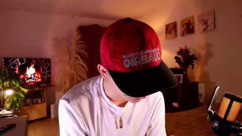 Snapshot of mr_evan1 chatting on September 29, 4:50 pm Mr Evans online show from September 29, 4:50 pm