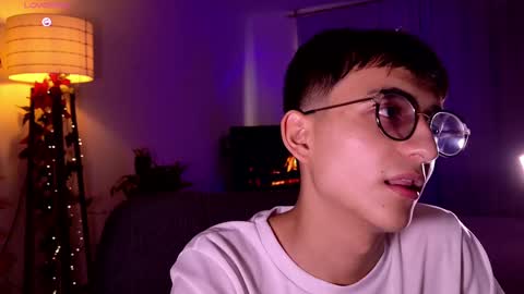 Snapshot of mr_evan1 chatting on March 2, 5:14 pm Mr Evans online show from March 2, 5:14 pm