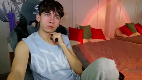 Kris online show from February 16, 8:11 pm