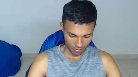 Max online show from March 26, 2:44 pm