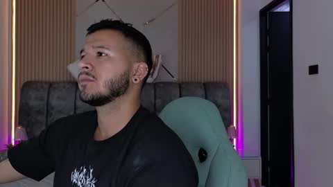 MIKEE online show from June 18, 3:01 am
