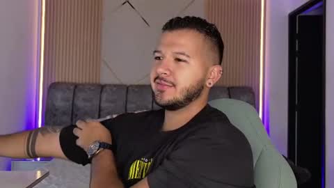 MIKEE online show from July 28, 3:04 am