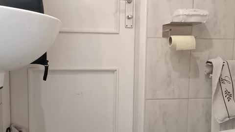 mr_nice30 online show from October 31, 2:01 am