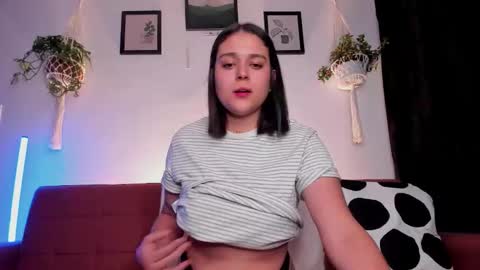 Laura online show from October 11, 2:38 am