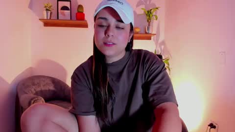 Laura online show from February 14, 4:58 am