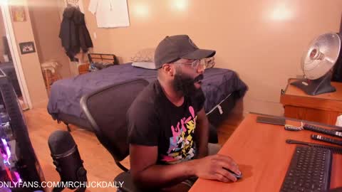 Chuck Daily online show from December 16, 9:09 pm