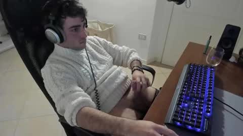 GoodBoy online show from January 2, 7:51 pm