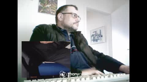 MrJohnsen1975 online show from February 13, 11:57 am