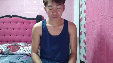 mrheartthief online show from July 25, 10:29 pm