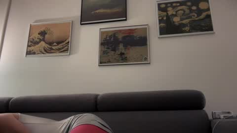 TaleOfLaura online show from December 2, 6:02 am