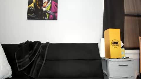 Snapshot of mromg007 chatting on February 1, 5:37 pm mromg007 online show from February 1, 5:37 pm