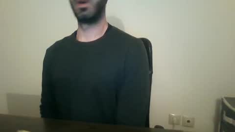 Snapshot of mrralph__90 chatting on December 3, 10:12 am Mrralph online show from December 3, 10:12 am