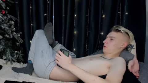 Adam online show from February 3, 7:18 am