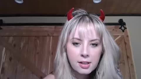 MsBigTits online show from October 31, 5:24 pm