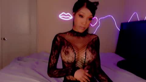 Chanel Carter online show from January 7, 5:45 am