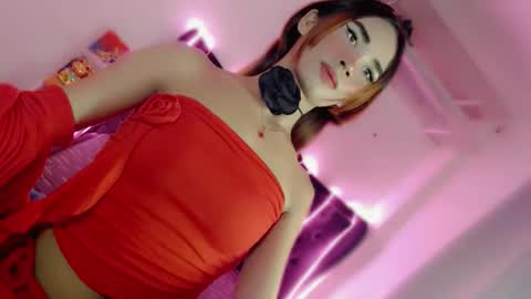 mscherry_ online show from February 13, 9:29 pm