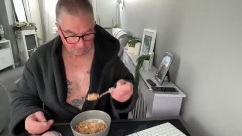 mtb1697 online show from March 13, 10:18 am