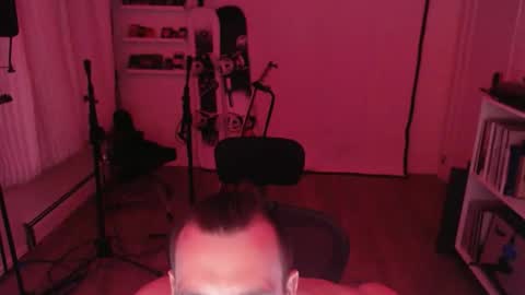 muchachote_ online show from February 15, 5:32 am